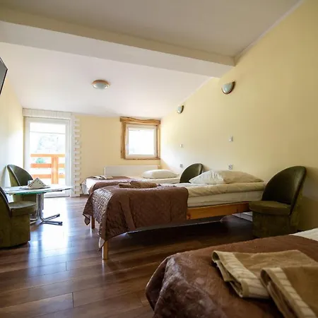 Farm stay Gosciniec Pod Debem *